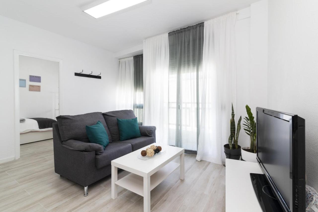 Homeforguest Amplio Apartamento En El Centro De Santa Cruz Esterno foto