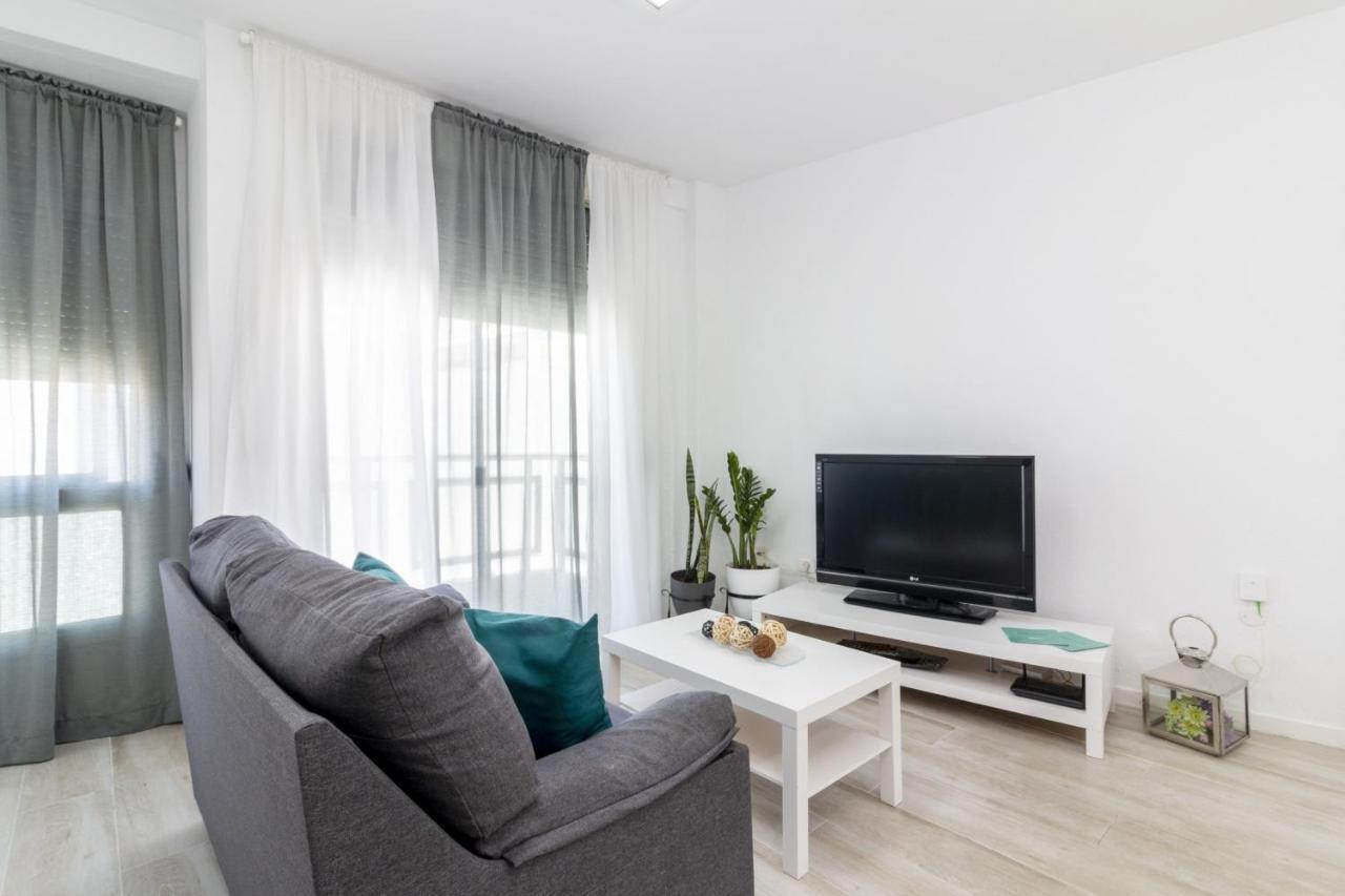 Homeforguest Amplio Apartamento En El Centro De Santa Cruz Esterno foto