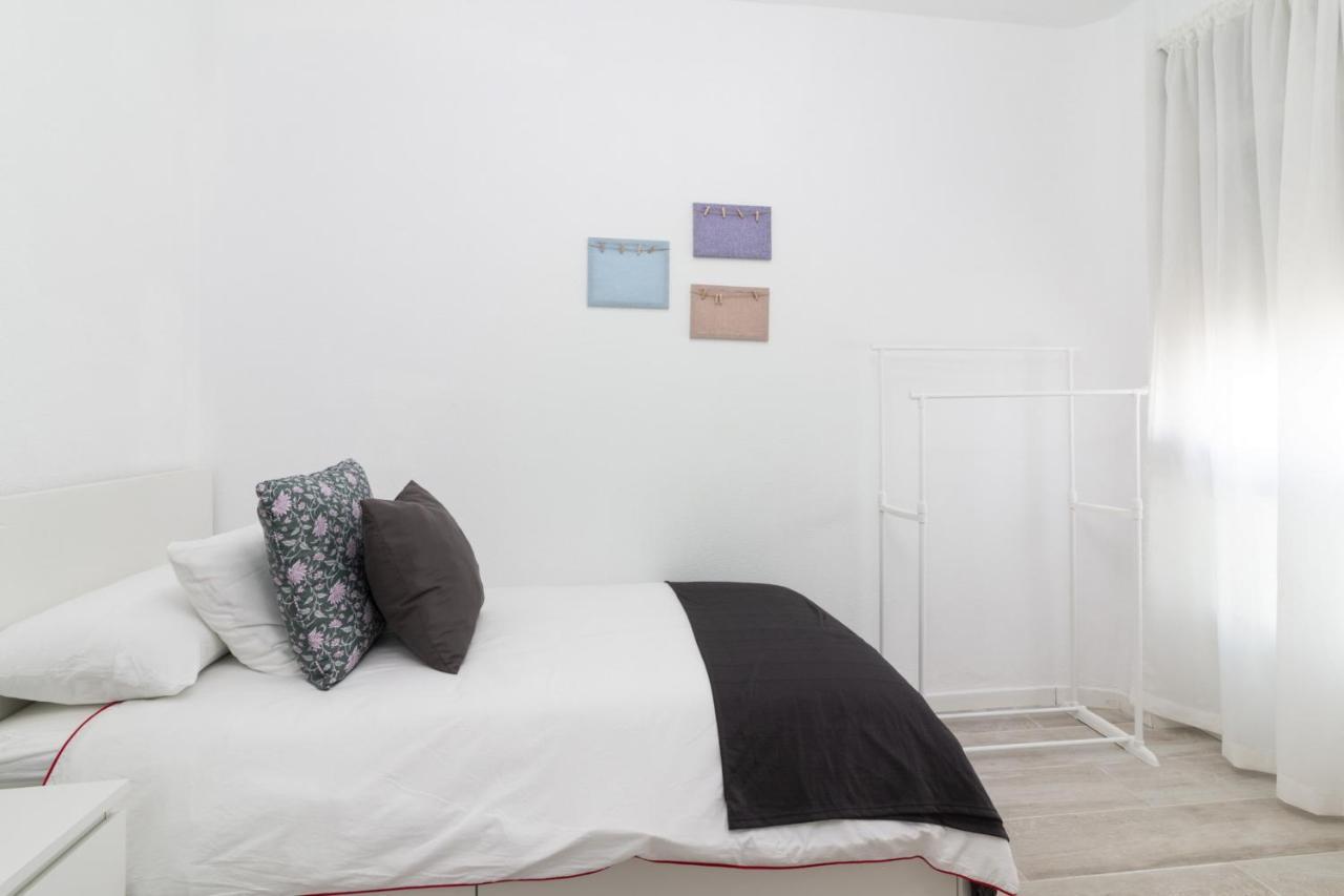 Homeforguest Amplio Apartamento En El Centro De Santa Cruz Esterno foto